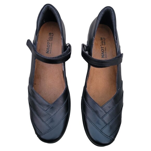 Naot Shoes - Naot Mary Jane Black Smooth Leather Pump Layered Vamp Adjustable Strap 38